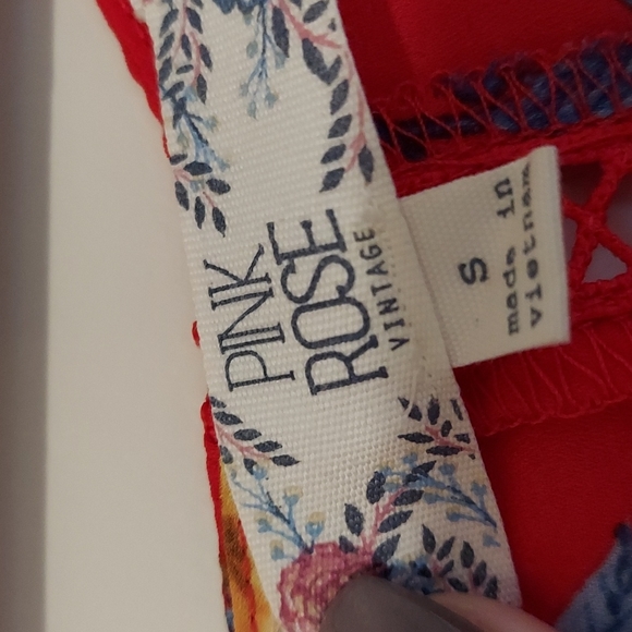 **SOLD**Pink Rose floral camisole tank, Sz S - Like NEW! no tags, mint condition - Picture 3 of 11